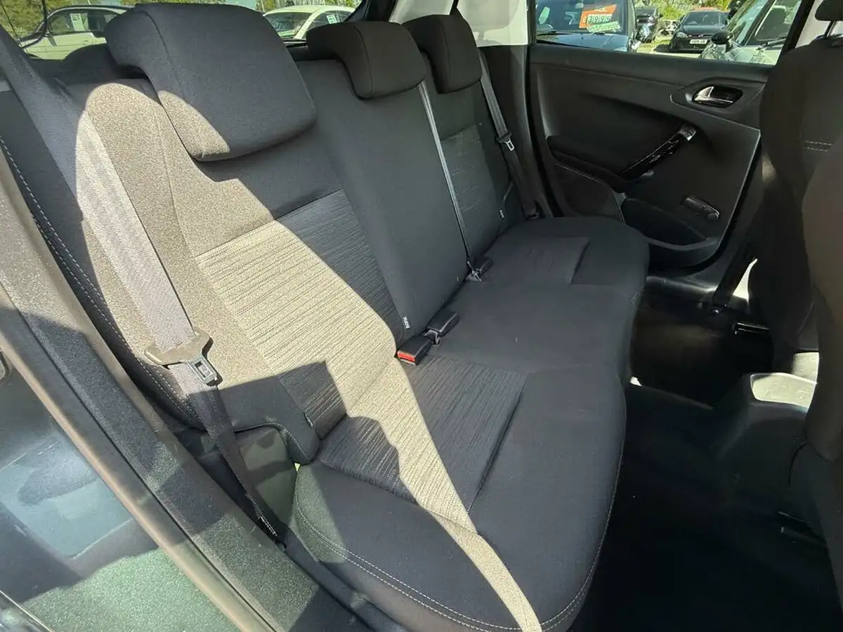 2015-peugeot-208-10-puretech-access-ac-5d-big-12