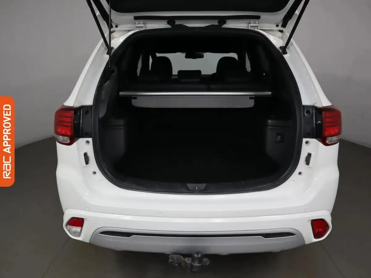 2018-mitsubishi-outlander-24-4h-phev-big-23
