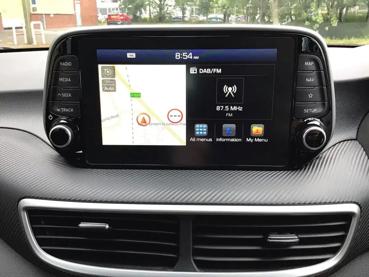 2019-hyundai-tucson-16-gdi-se-nav-big-12