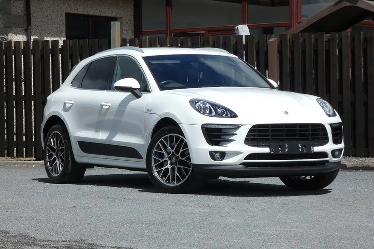 2016-porsche-macan-30td-s-big-0