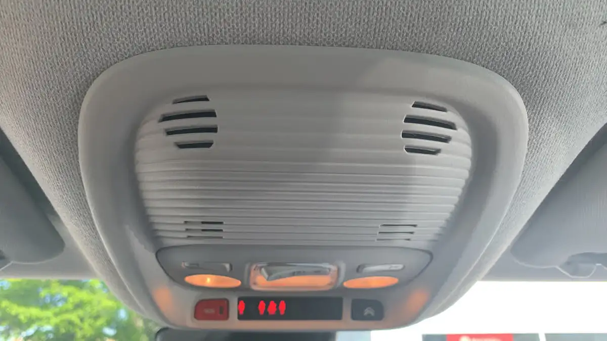 2021-citroen-c3-aircross-12-puretech-shine-plus-110ps-big-38