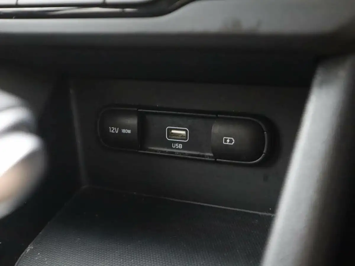 2022-kia-niro-16-gdi-2-139bhp-156kwh-big-28