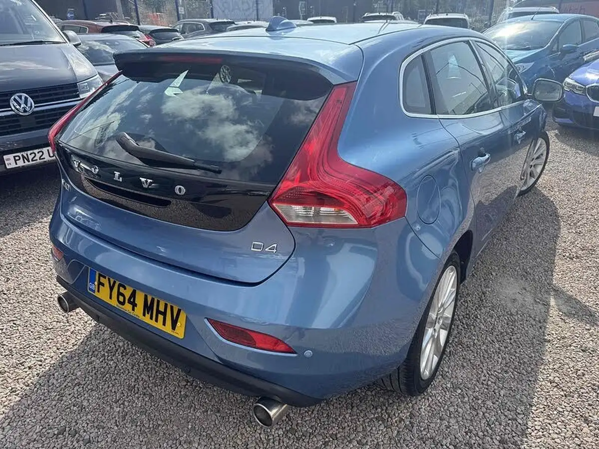 2014-volvo-v40-20td-d4-se-lux-190bhp-1969cc-geartronic-big-9