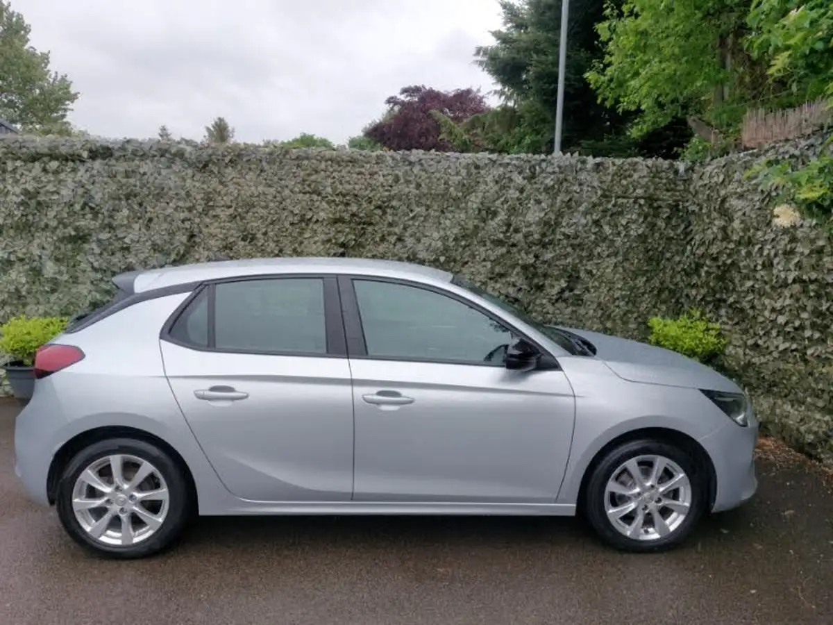 2022-vauxhall-corsa-12i-se-edition-big-3