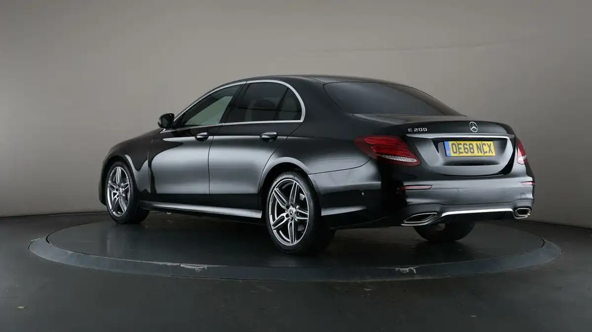 2019-mercedes-benz-e-class-20-e200-amg-line-saloon-4d-big-72