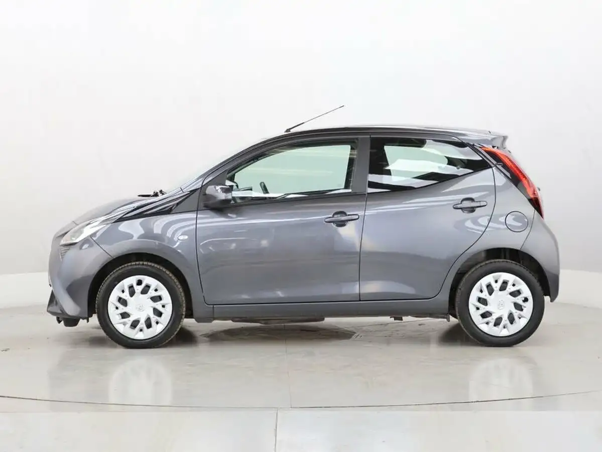 2021-toyota-aygo-10-vvt-i-x-play-tss-big-5