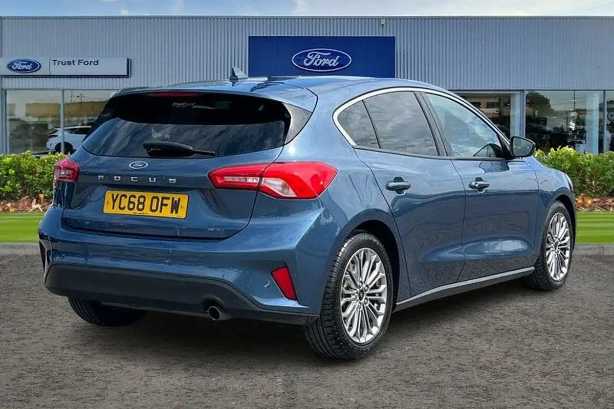 2018-ford-focus-big-3