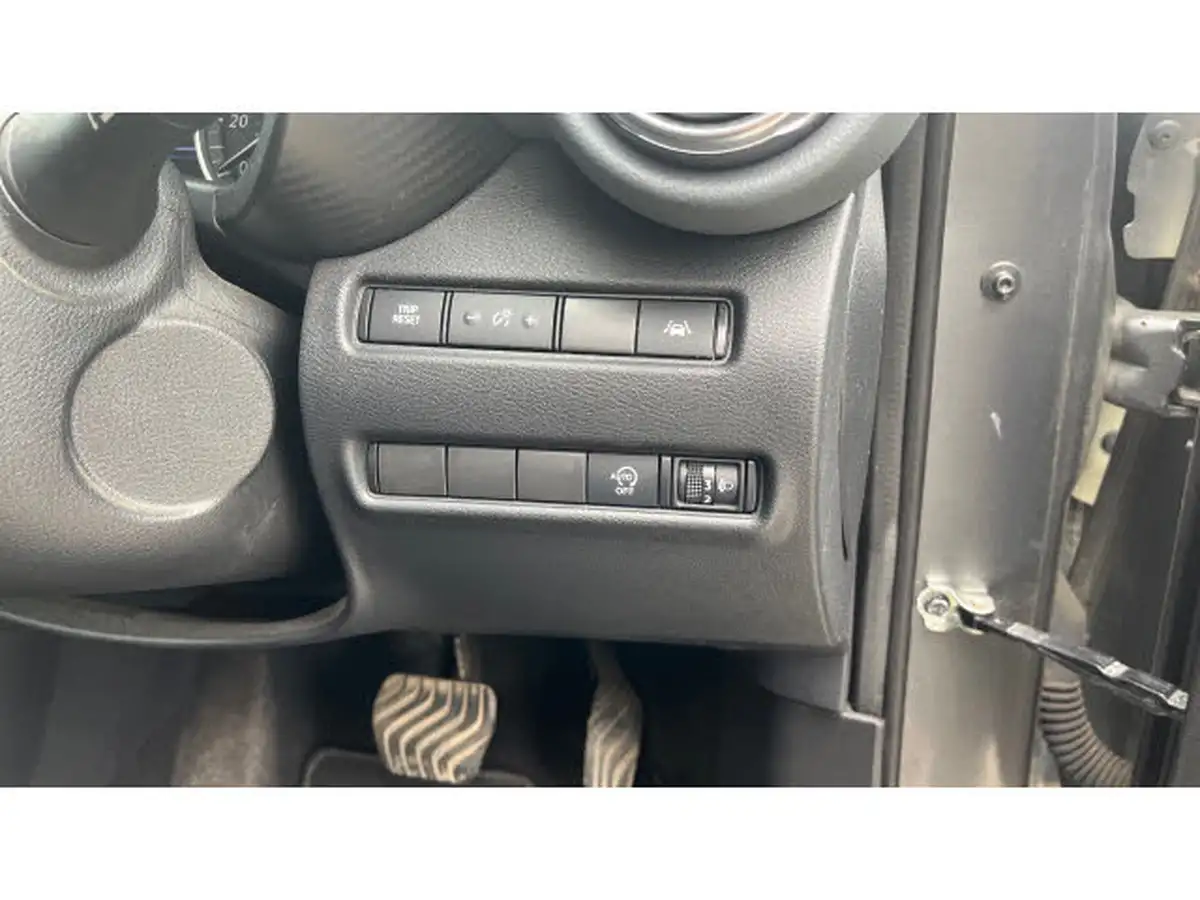 2021-nissan-juke-10-dig-t-n-connecta-dct-big-23