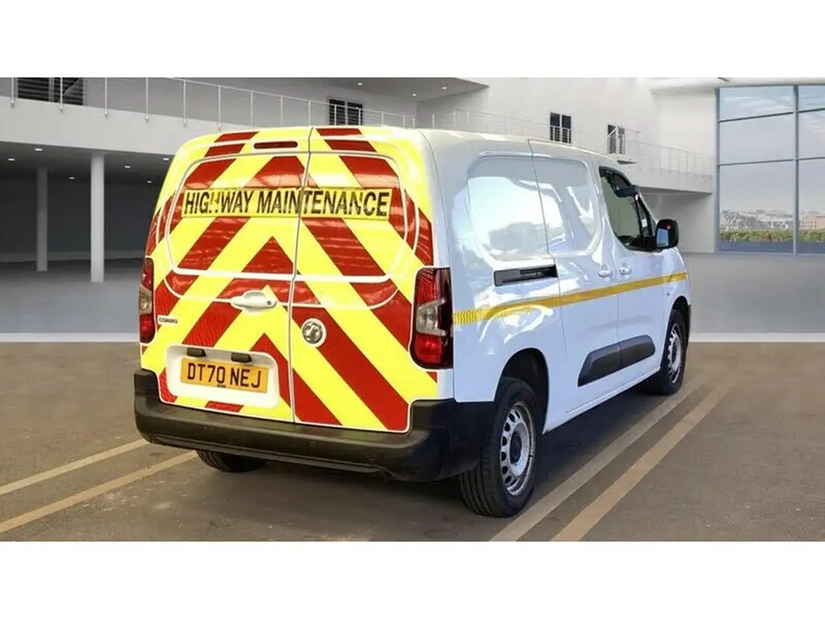 2021-vauxhall-combo-15cdti-edition-2300-130pseu6dt-l1h1-ss-panel-auto-big-3