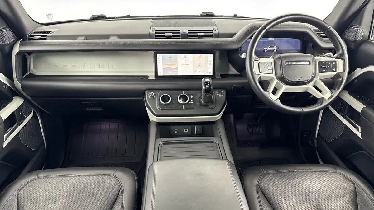 2021-land-rover-110-defender-30-d300-hse-2996cc-big-10