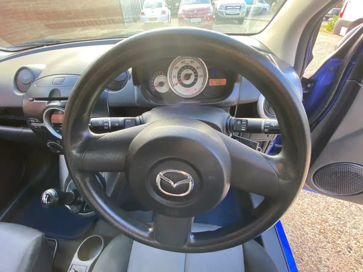 2007-mazda-mazda2-13-ts-big-33