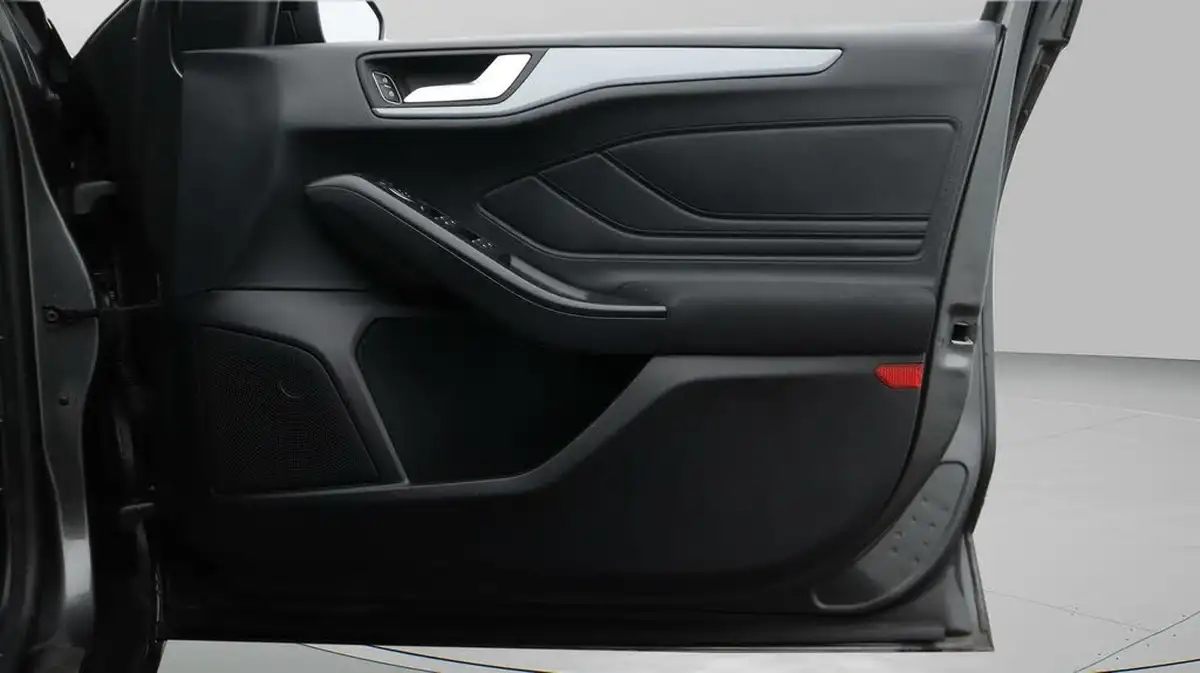 2019-ford-focus-10t-active-hatchback-big-15