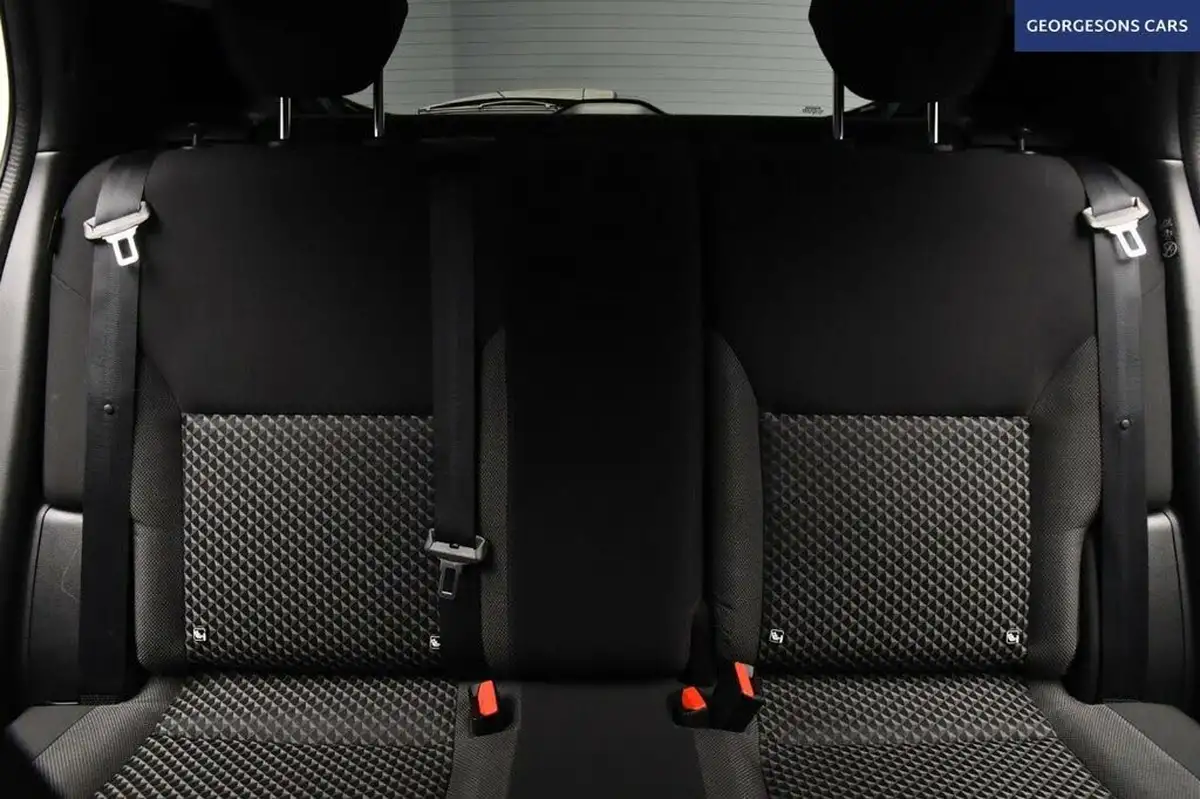 2022-nissan-micra-10-ig-t-kiiro-cvt-big-16