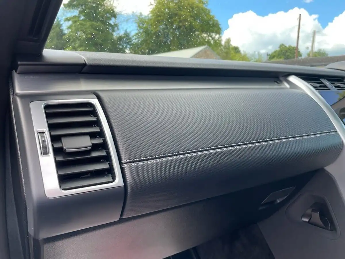 2023-land-rover-discovery-30-d250-r-dynamic-s-big-29