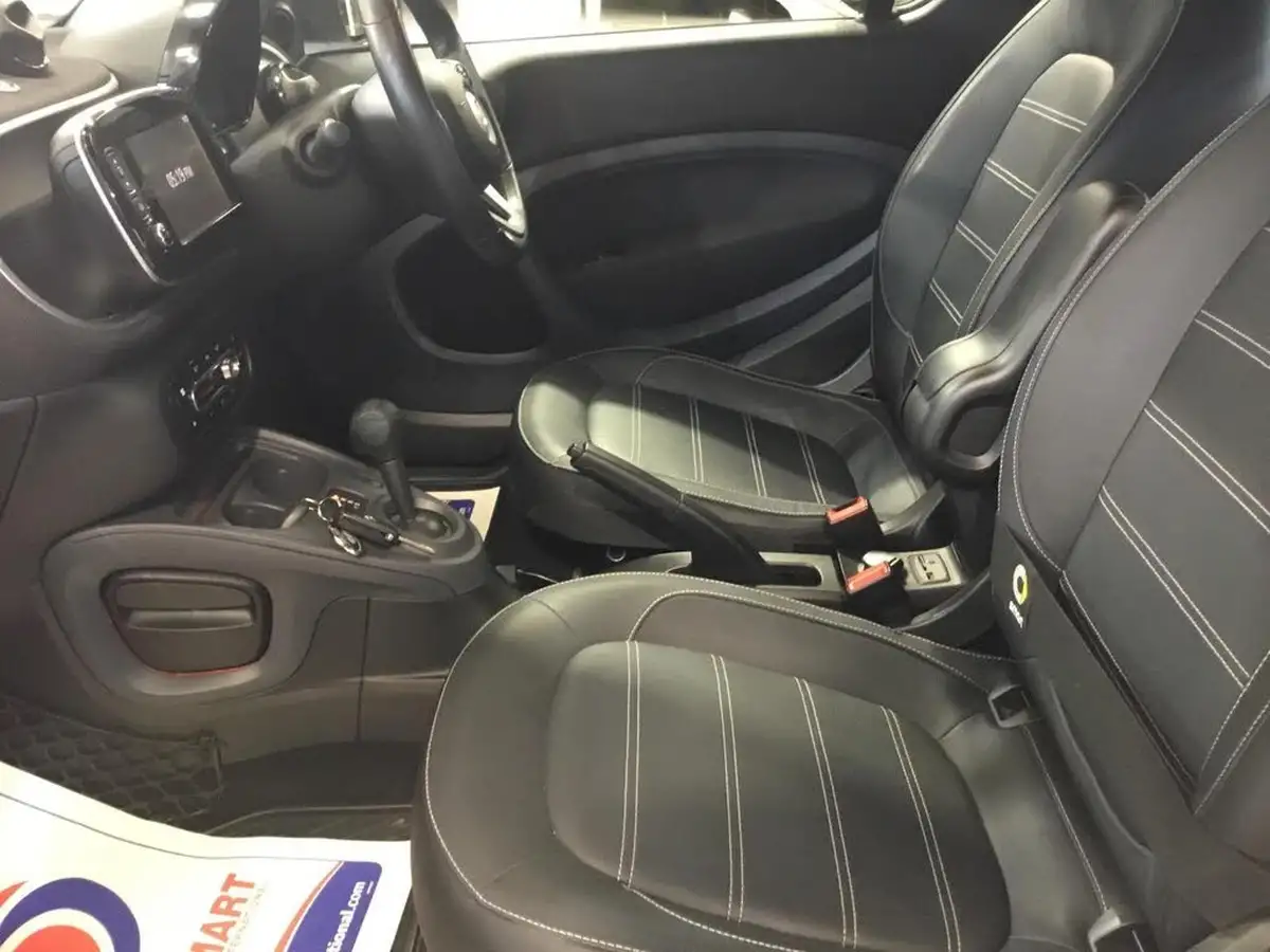 2017-smart-fortwo-09-prime-90bhp-premiumss-coupe-twinamic-big-17