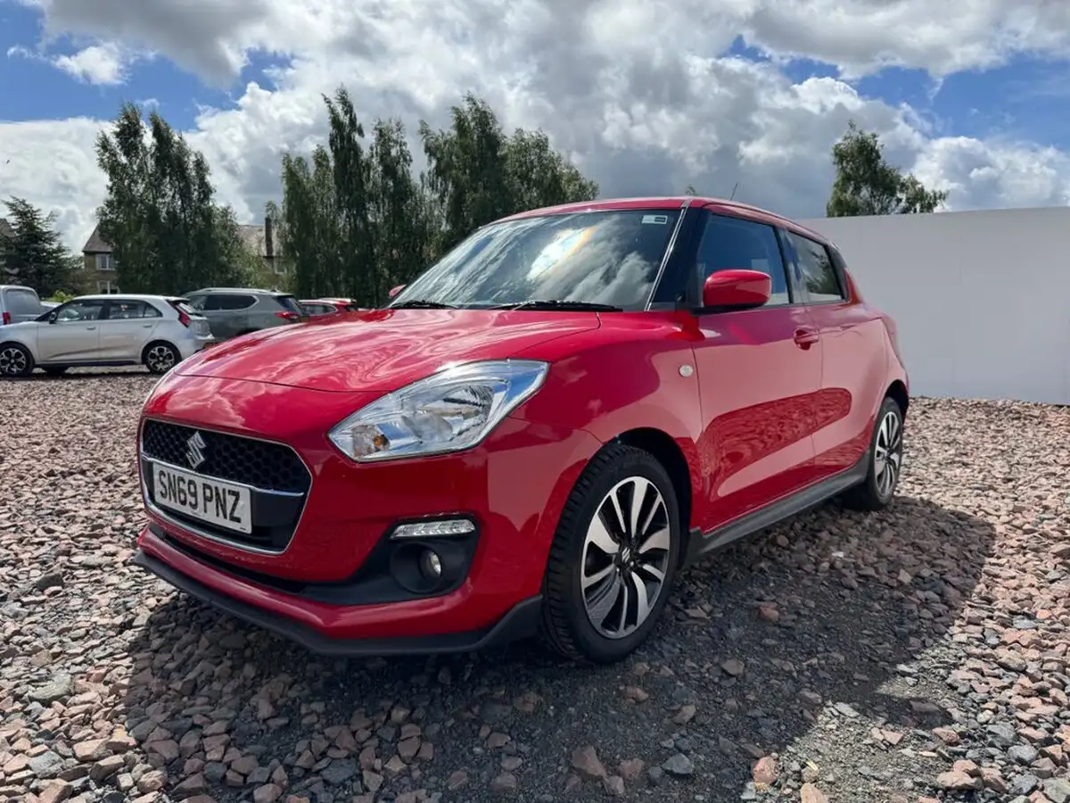2019-suzuki-swift-12-dualjet-attitude-big-3