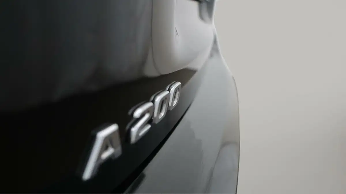 2020-mercedes-benz-a-class-13-a200-amg-line-executive-hatchback-5d-big-20