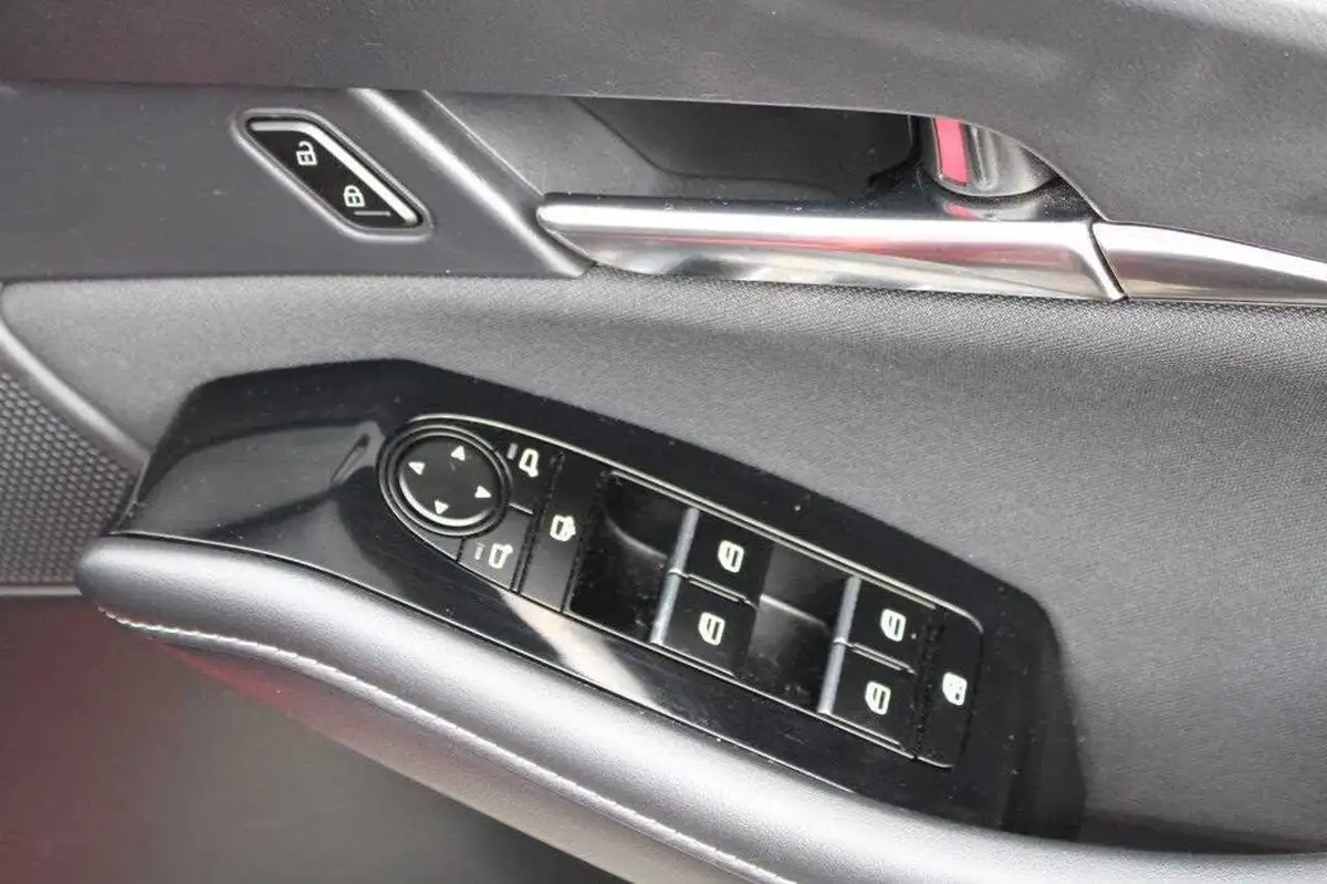 2023-mazda-cx-30-20-e-skyactiv-x-sport-lux-big-32