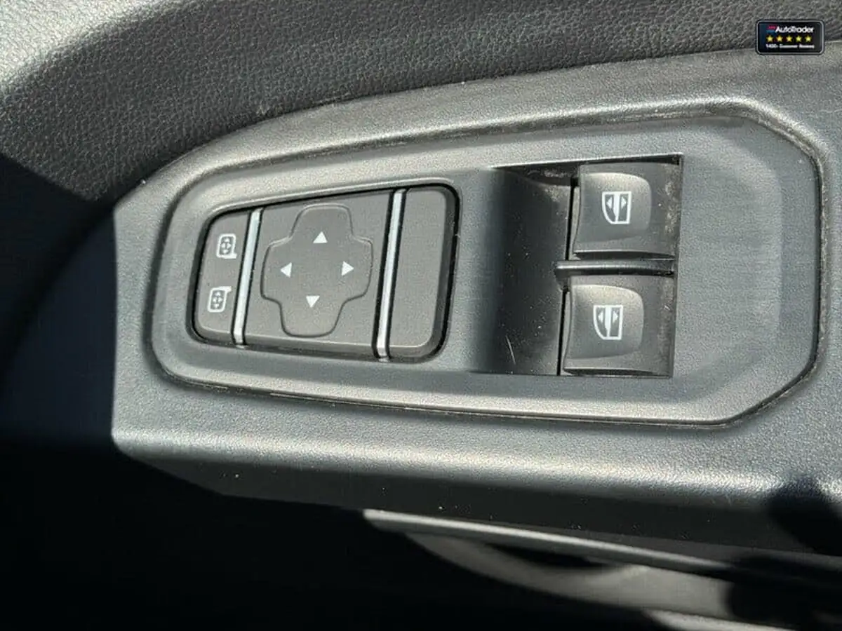 2022-renault-trafic-20dci-sl28-130-business-big-22