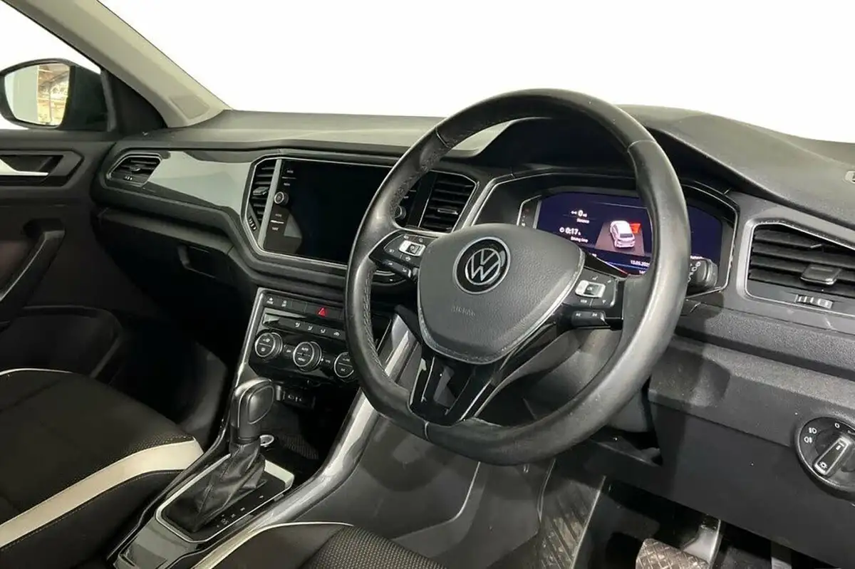 2021-volkswagen-t-roc-15-tsi-sel-dsg-big-8