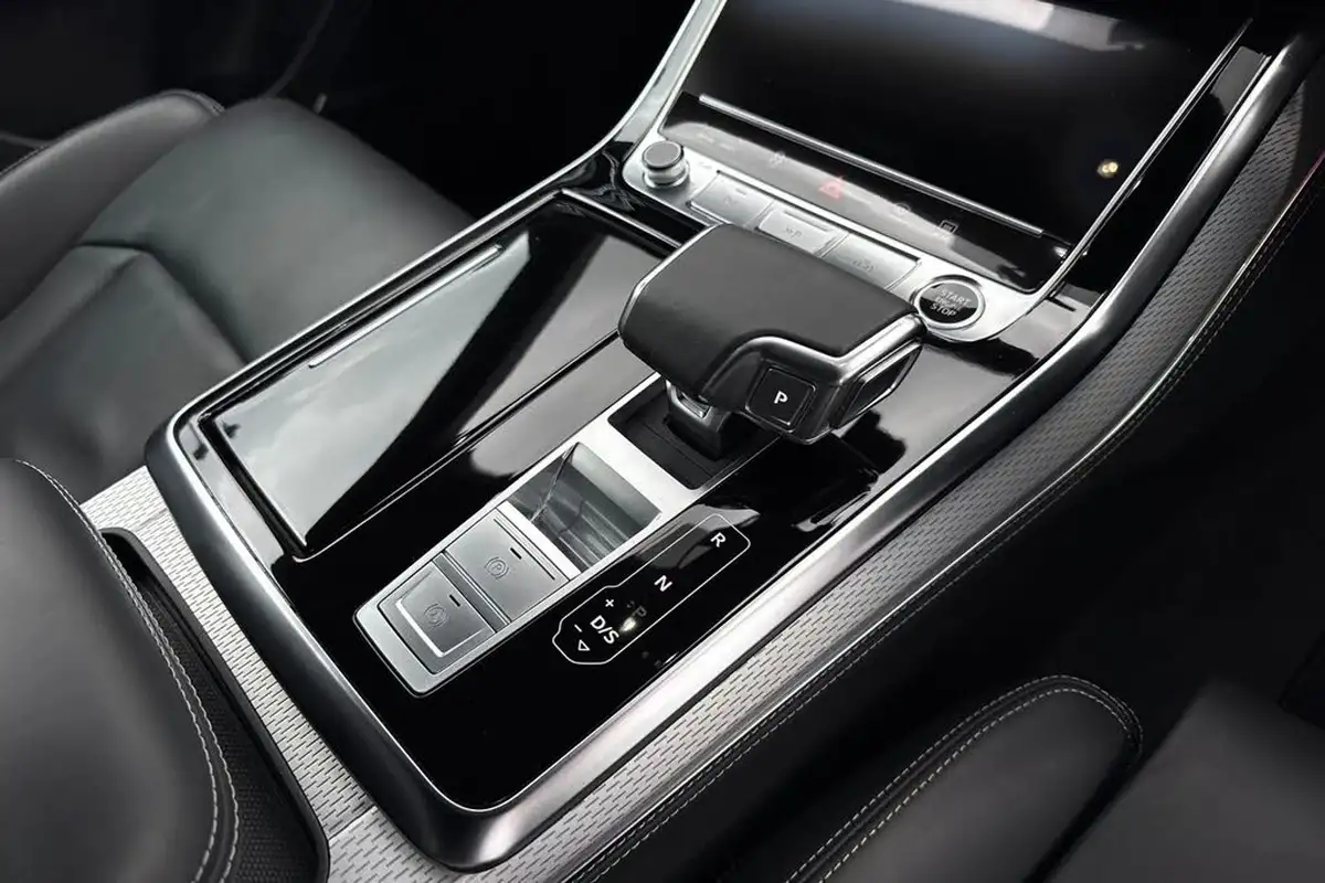 2024-audi-q8-30-55-tfsi-launch-edition-big-22