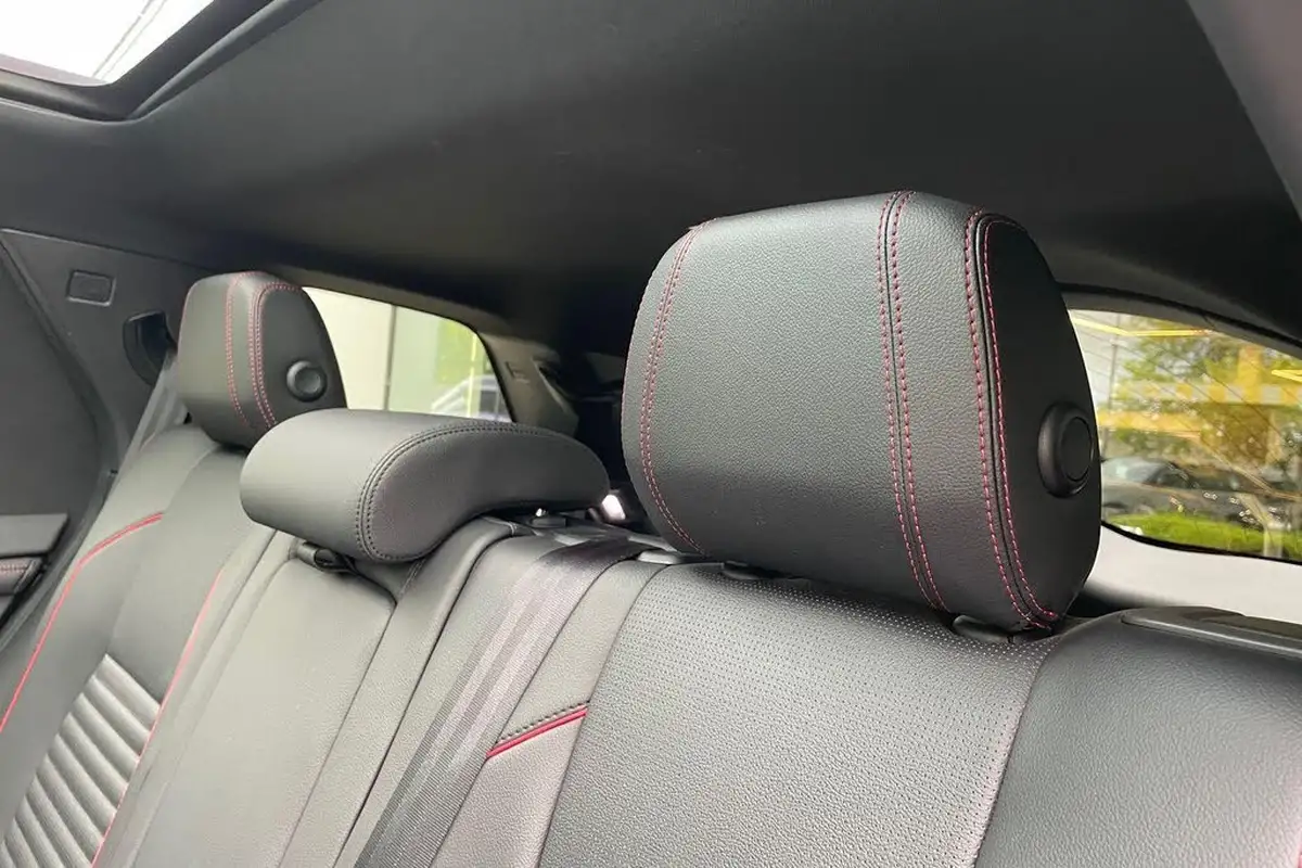 2022-land-rover-discovery-sport-20-d200-r-dynamic-se-big-53