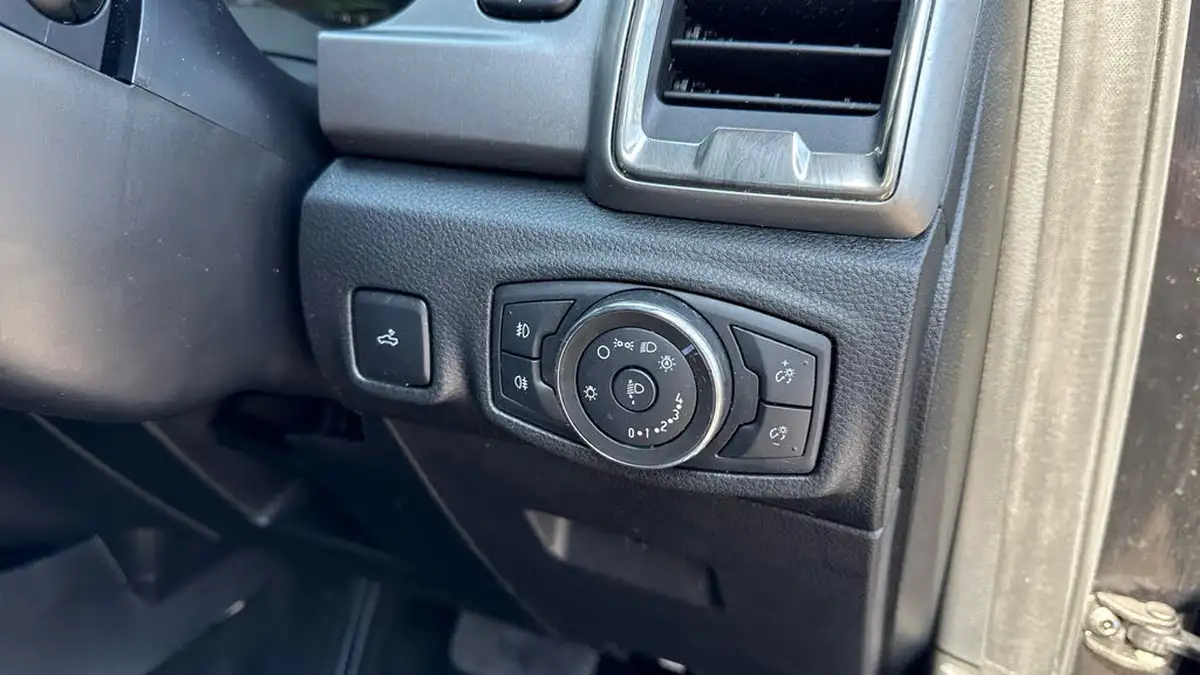 2020-ford-ranger-20-ecoblue-limited-170pseu6dt-auto-big-27