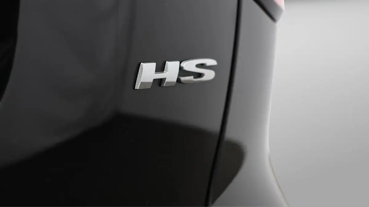 2021-mg-hs-15t-gdi-excite-162ps-big-20