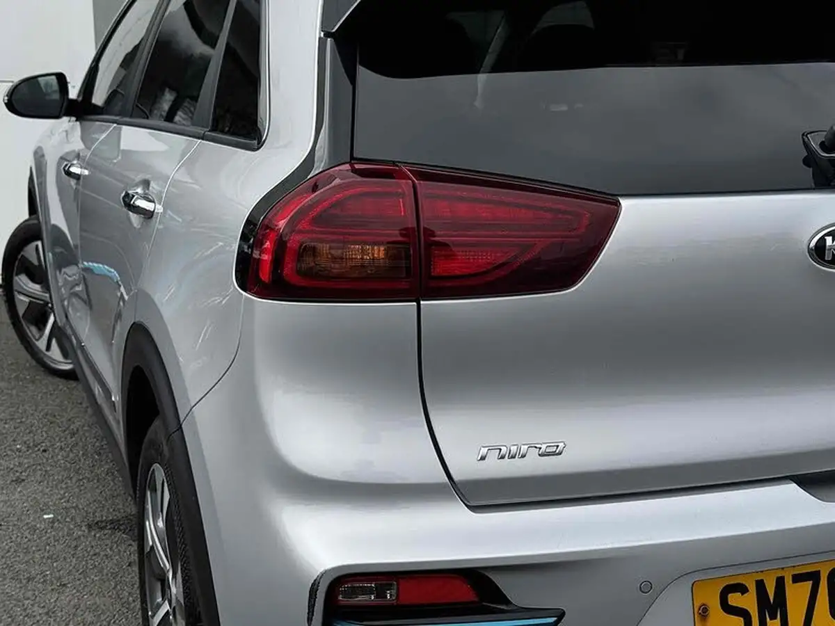 2020-kia-e-niro-ev-4-big-16