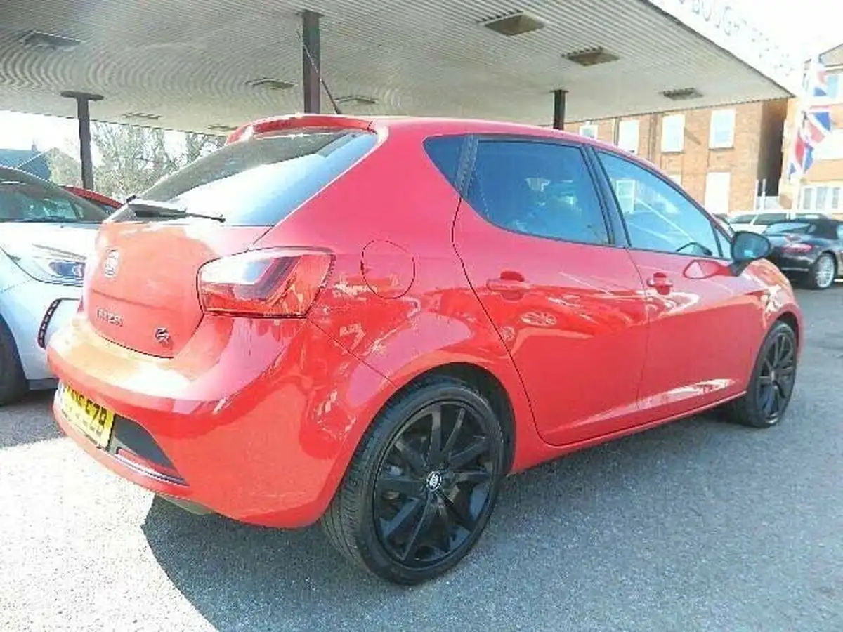 2015-seat-ibiza-12-fr-black-hatchback-5d-big-2