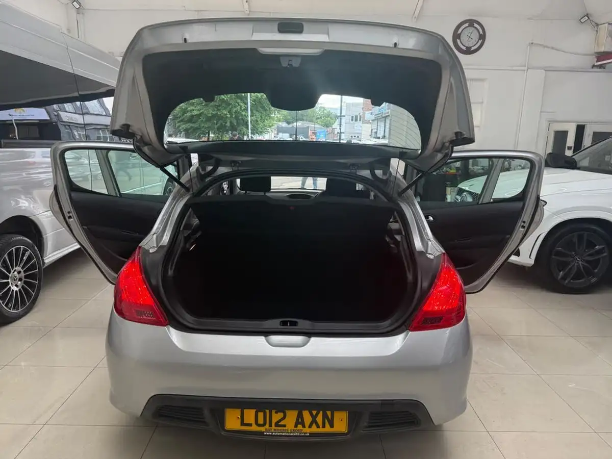 2012-peugeot-308-16-access-auto-big-33