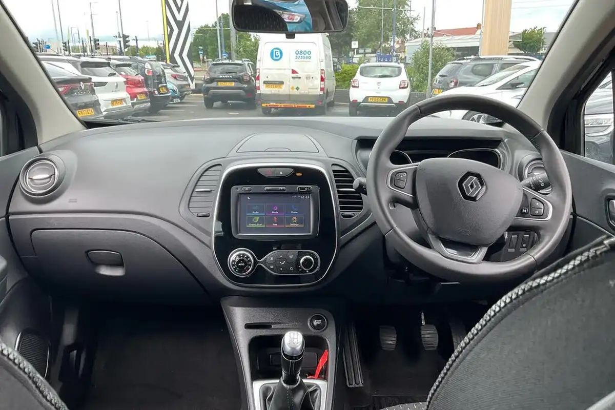 2018-renault-captur-09-tce-dynamique-nav-big-2