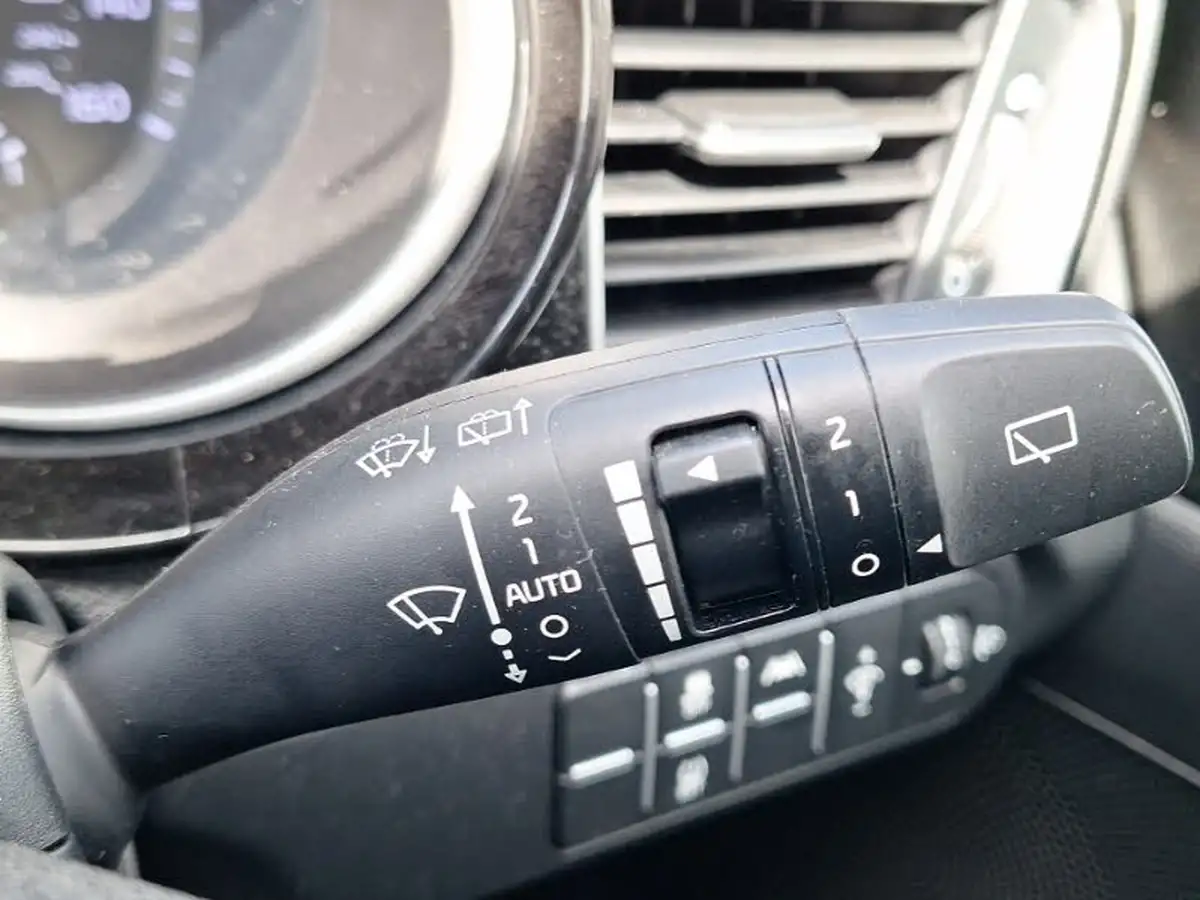 2022-kia-pro-ceed-15-t-gdi-gt-line-big-17