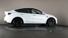 2022-tesla-model-y-e-long-range-small-62