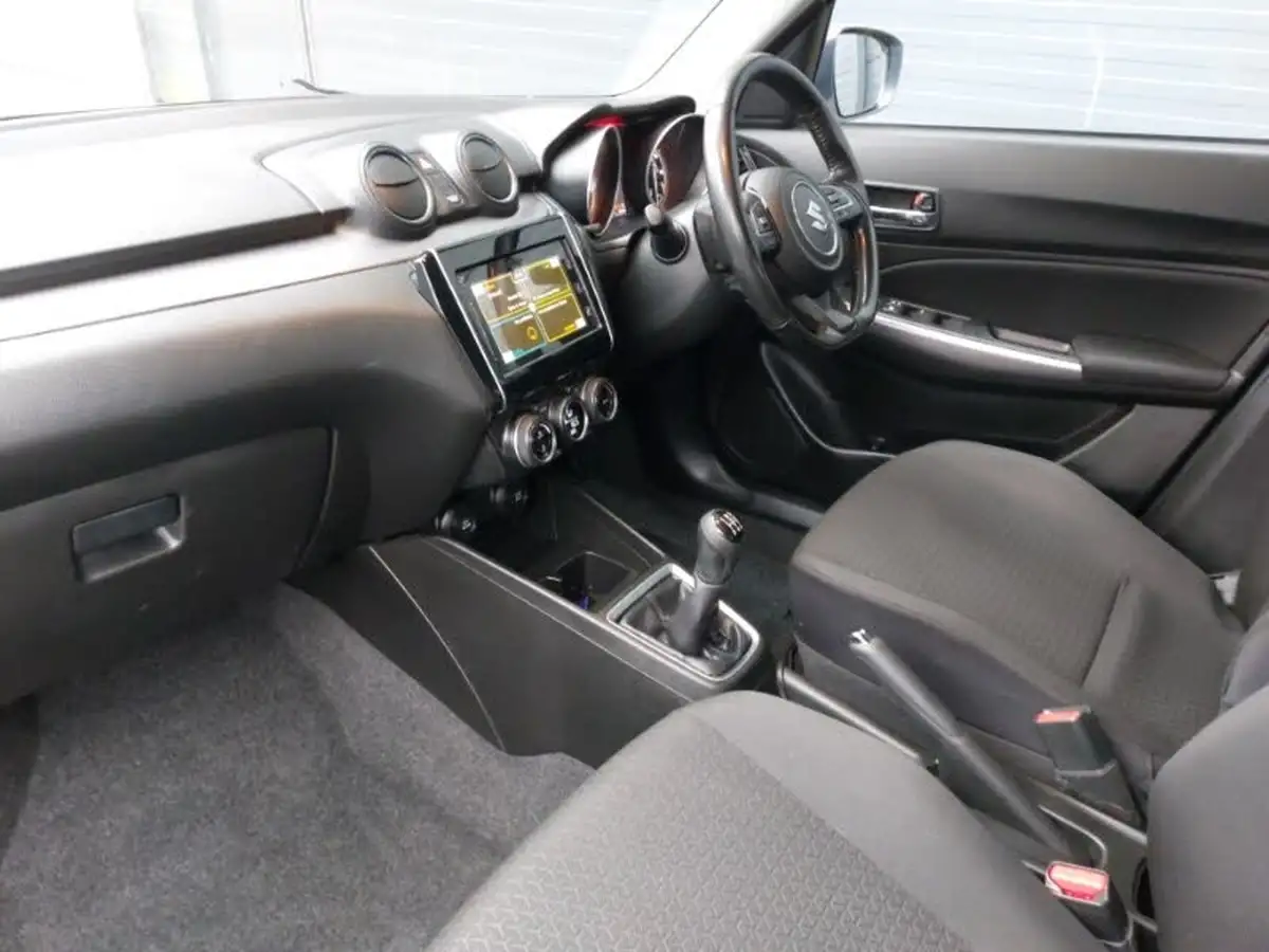 2022-suzuki-swift-12-dualjet-sz5-big-4