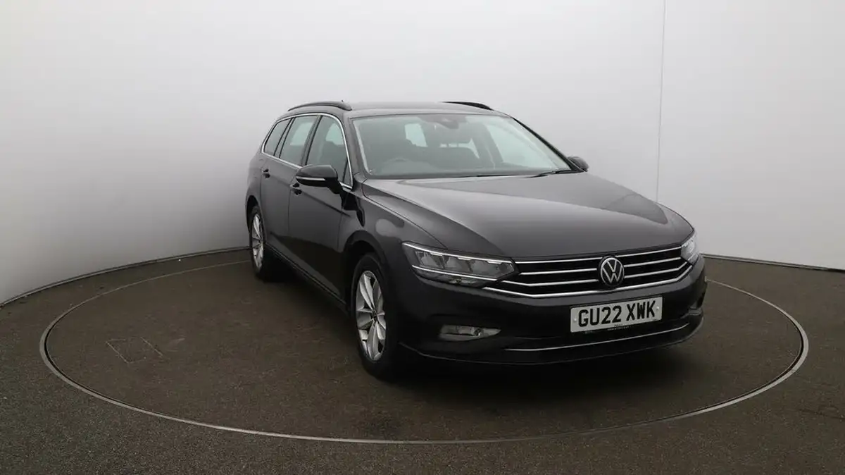 2022-volkswagen-passat-20tdi-se-nav-150ps-estate-5d-big-41