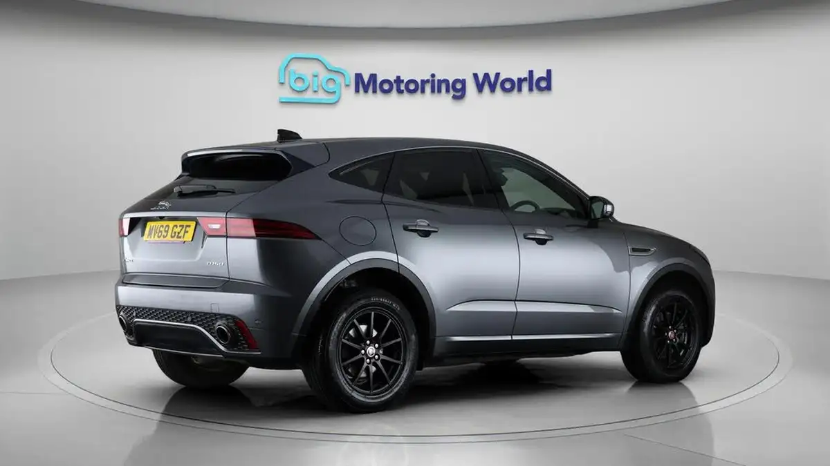 2019-jaguar-e-pace-20-i4d-r-dynamic-150ps-big-7