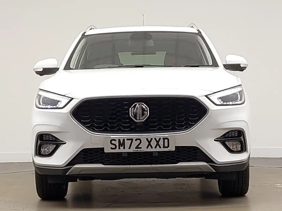 2023-mg-zs-suv-10t-gdi-exclusive-big-11