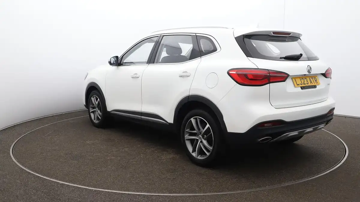 2023-mg-hs-15t-gdi-excite-162ps-dct-big-60
