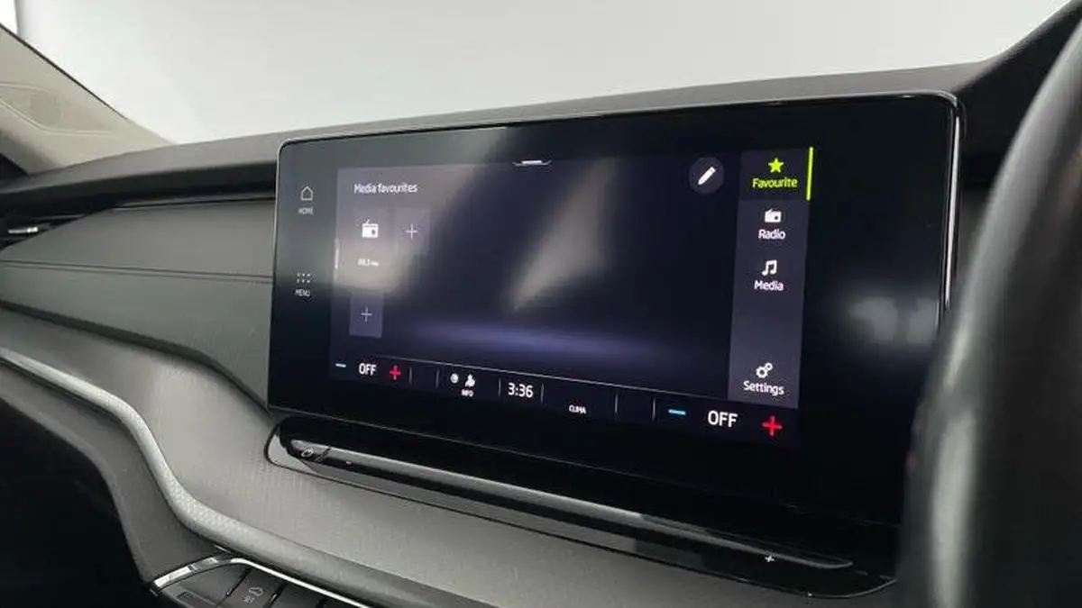 2022-skoda-octavia-10-tsi-e-tec-se-estate-big-12