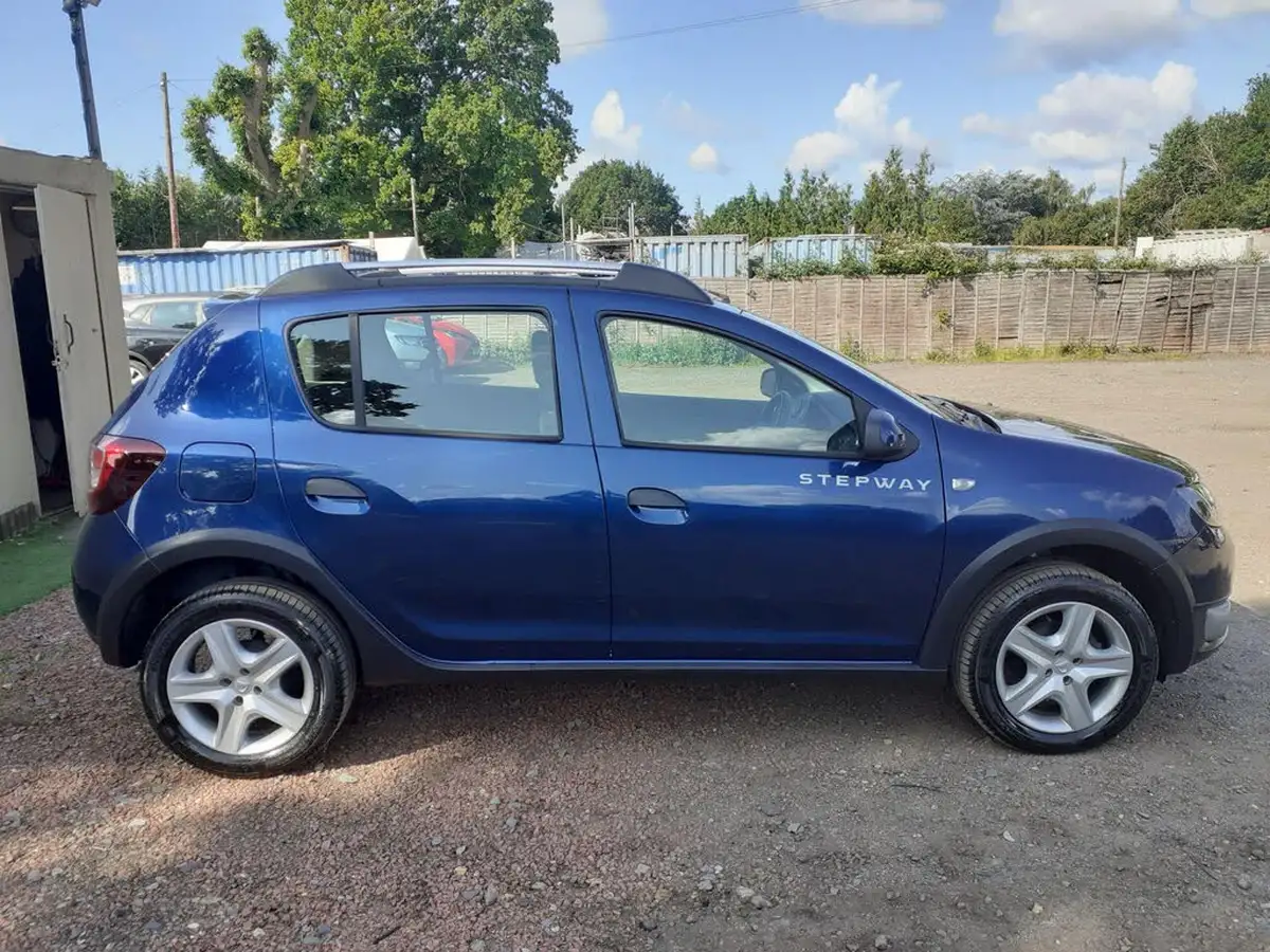 2016-dacia-sandero-stepway-09-tce-laureate-big-3