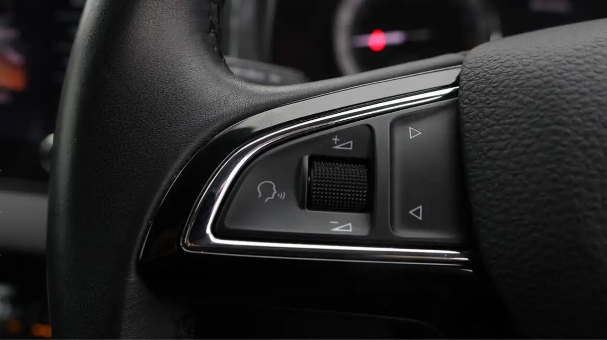 2019-skoda-karoq-16tdi-se-l-dsg-big-36