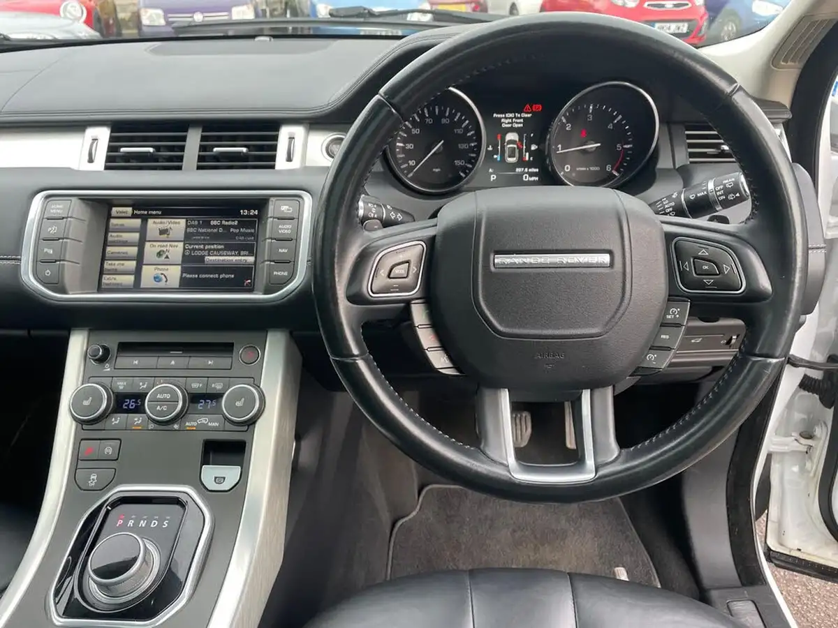 2014-land-rover-range-rover-evoque-22sd4-prestige-lux-big-16