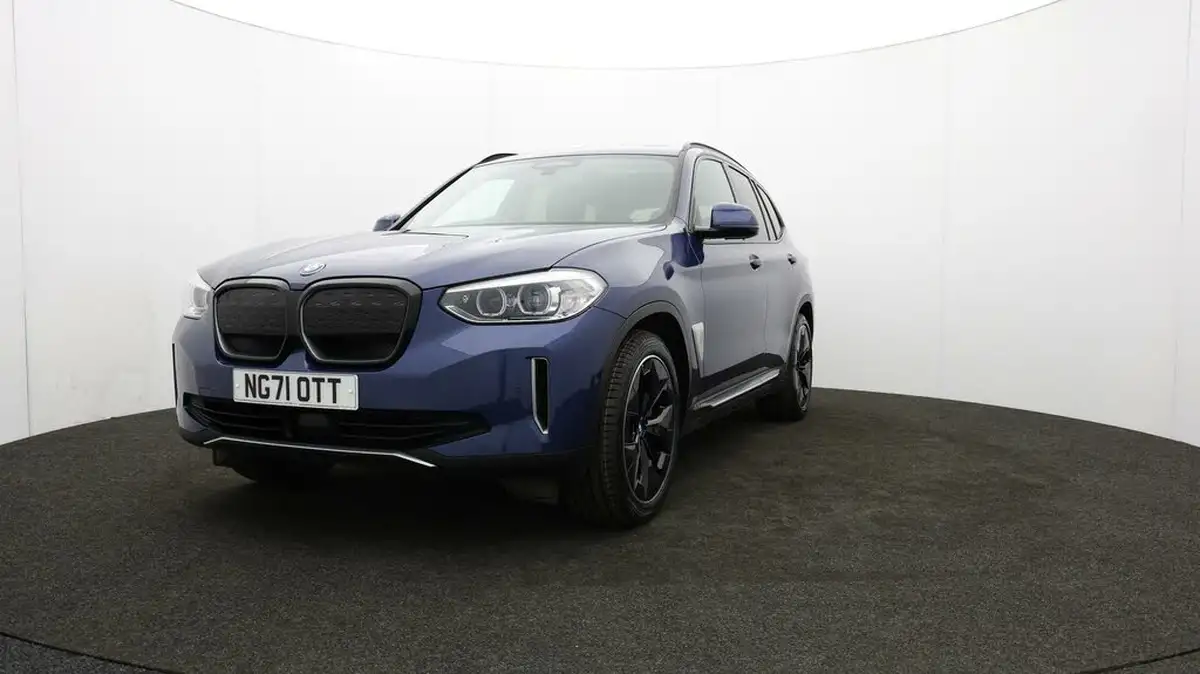 2022-bmw-ix3-e-premier-edition-big-61