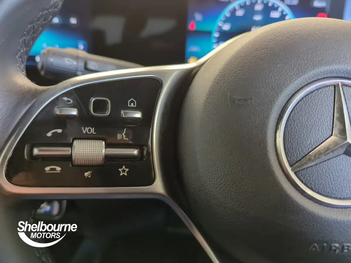 2021-mercedes-benz-gla-class-big-22