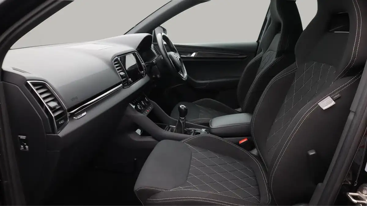 2019-skoda-karoq-20tdi-sportline-150ps-4x4-big-14