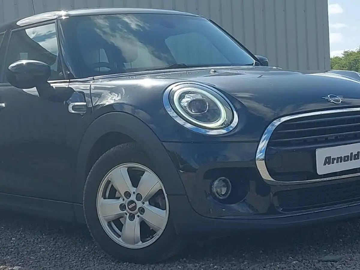 2019-mini-cooper-15-cooper-classic-hatchback-5d-big-8