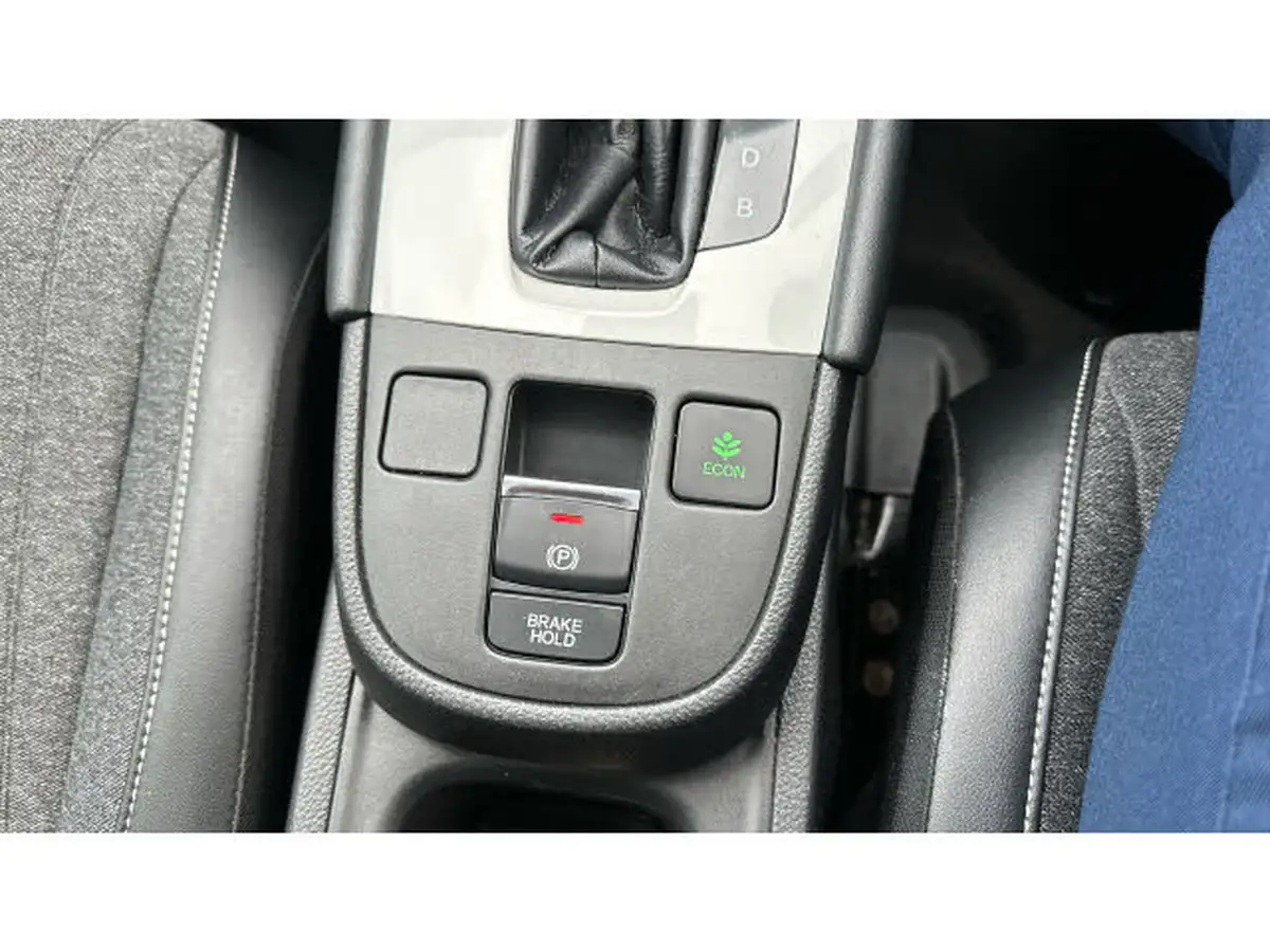 2021-honda-jazz-15-i-mmd-sr-107ps-big-26