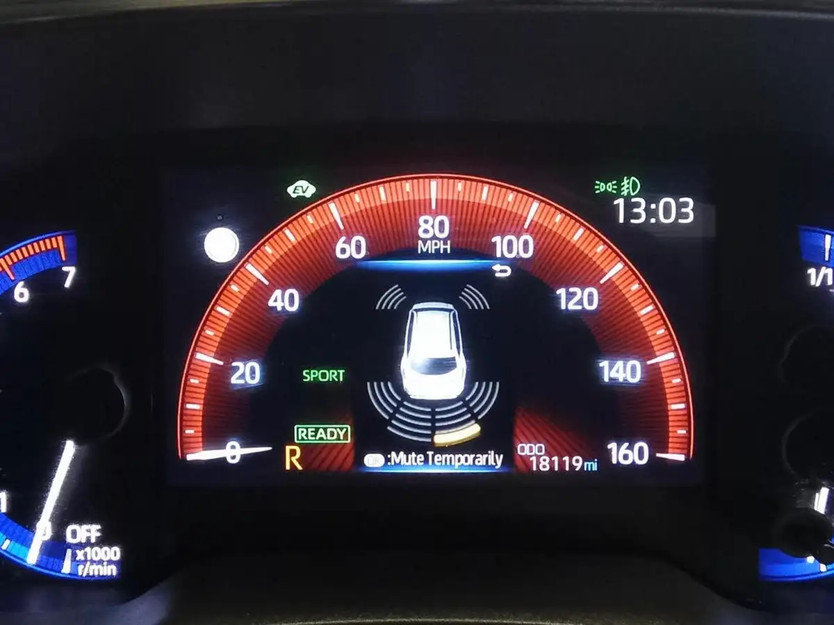 2021-toyota-corolla-18-vvt-i-gr-sport-17in-alloy-wheelstrk-touring-sports-big-19