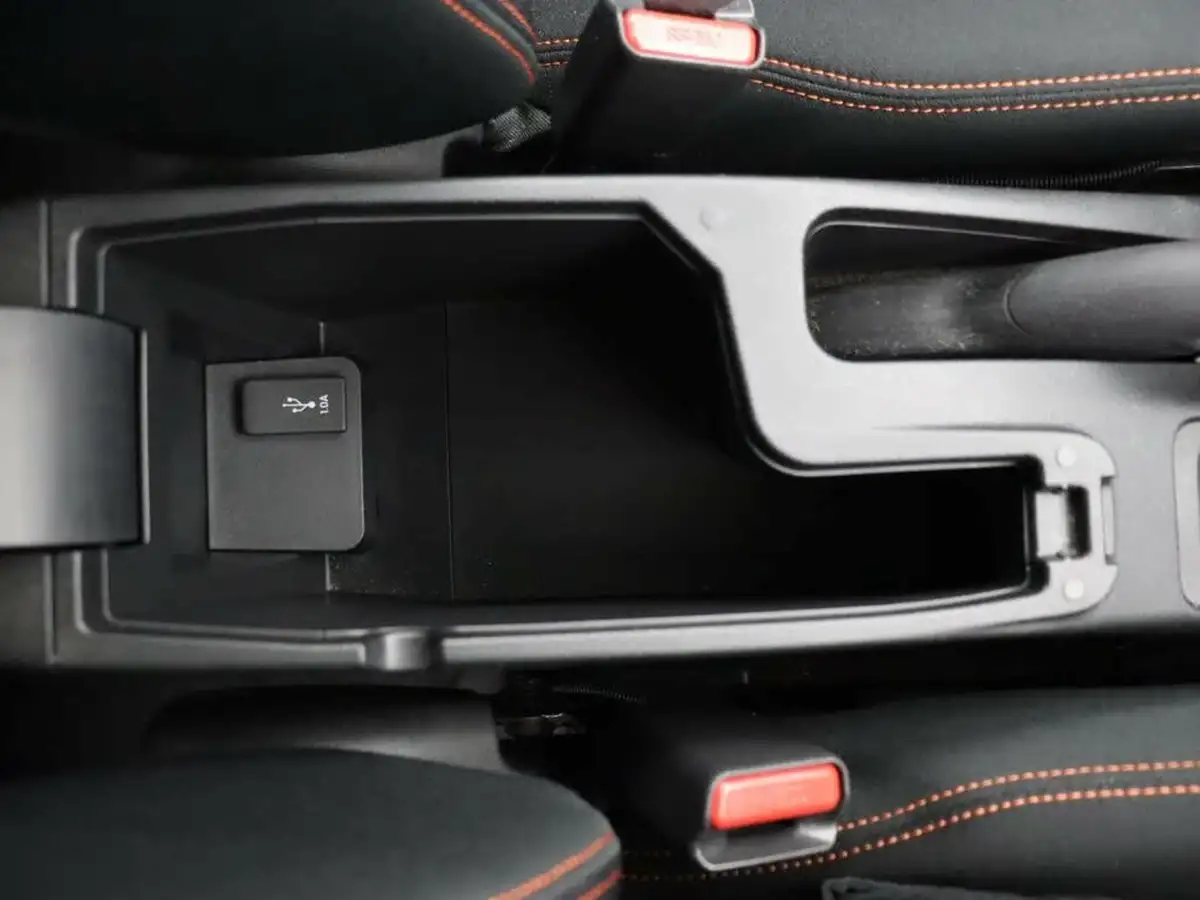 2019-honda-jazz-15-i-vtec-sport-navi-cvt-big-27